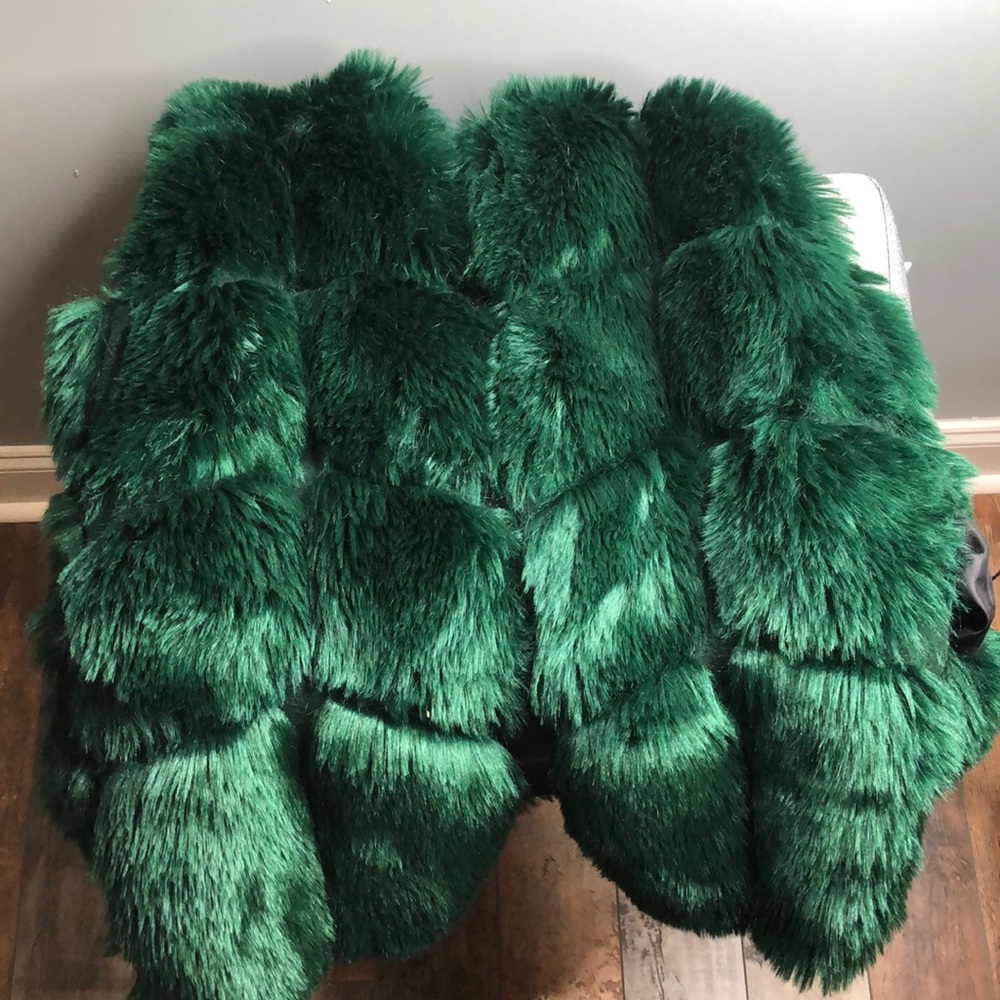 Pecaocun Green Vest